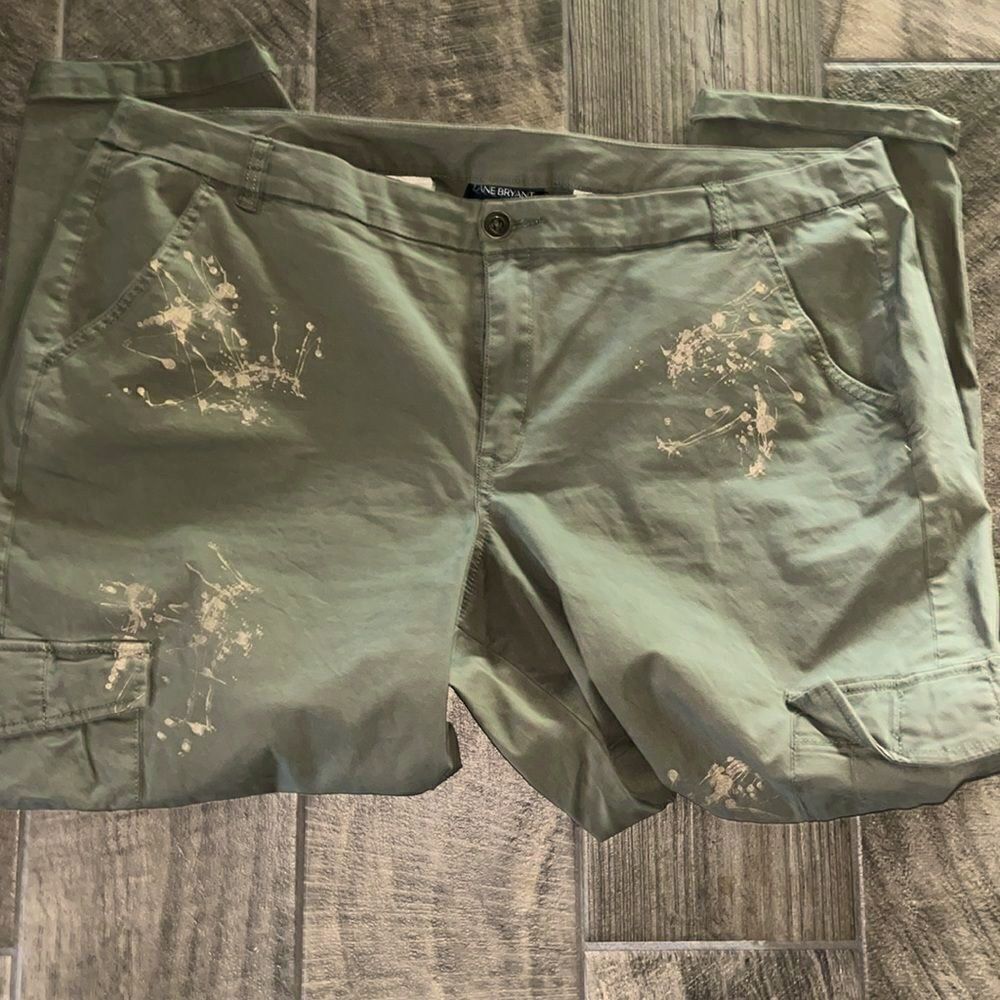 Lane Bryant 6 pockets army green cargo cuffed pants w/ paint splattered designs.